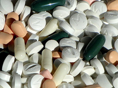 assorted prescription pill lot thumbnail