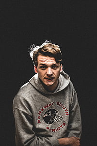 man wearing gray pullover hooded jacket thumbnail