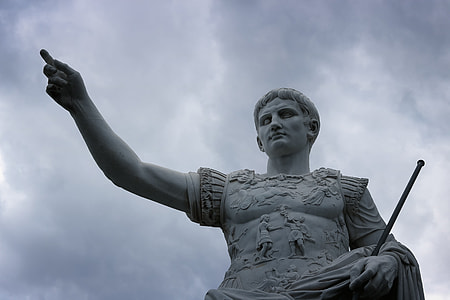 Julius Ceasar statue thumbnail