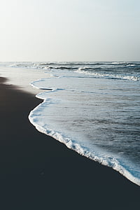 photo of seashore thumbnail