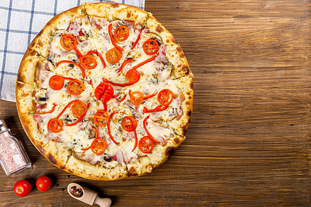 Fresh pizza for dinner thumbnail