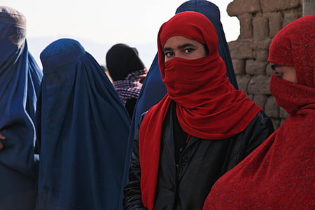 woman wearing red-and-blue hijab headscarfs thumbnail