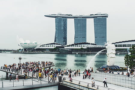 Marina Bay Sands at day time thumbnail