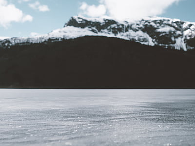 mountain covered in snow thumbnail