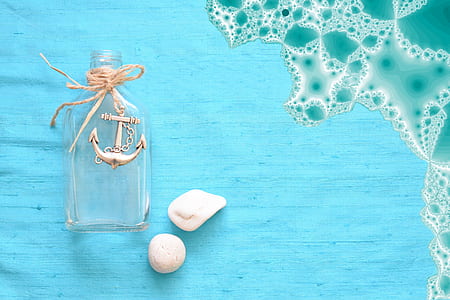 clear glass bottle thumbnail