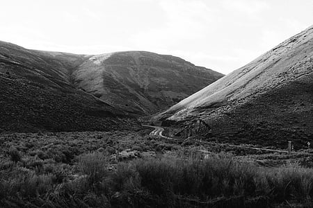 mountain under blue sky thumbnail