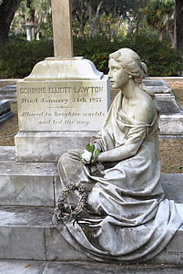 Corinne Elliott Lawton tombstone thumbnail