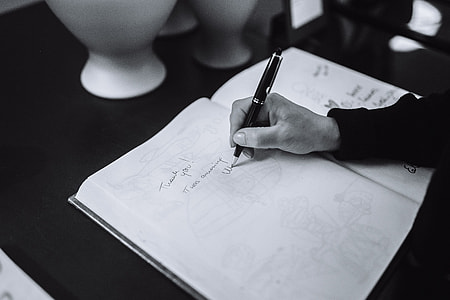 Guest book in a design gallery thumbnail
