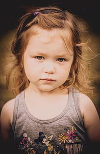 photo of brown hair girl thumbnail