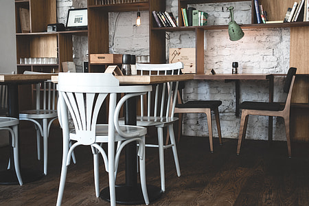 Hip bistro interior thumbnail