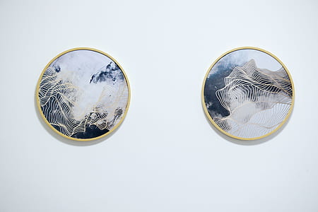 Two Round Mirror With Beige Frames thumbnail