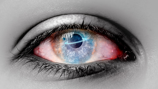 photo of blue eye thumbnail
