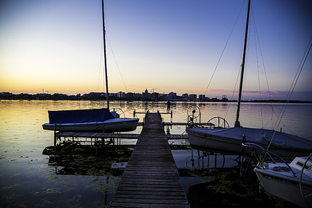 Boats at the dock in Madison, Wisconsin thumbnail
