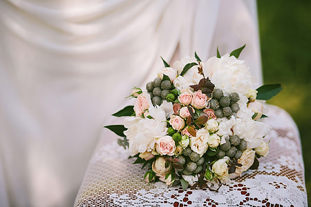 Bridal Bouquet, Bouquet Of Flowers thumbnail