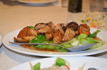 vegetable dish served on plae thumbnail