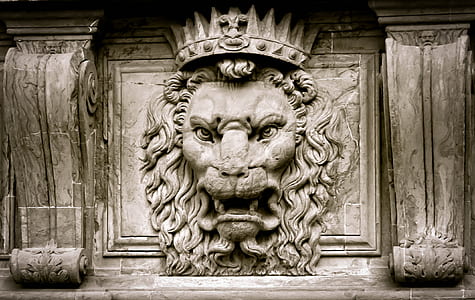 beige lion sculpture thumbnail