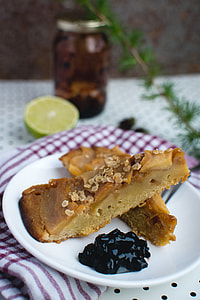 Homemade upside down apple pie thumbnail