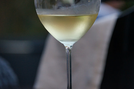 shallow focus photography of clear wine glass thumbnail