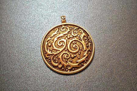round gold-colored pendant thumbnail