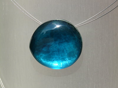 round blue gemstone pendant thumbnail