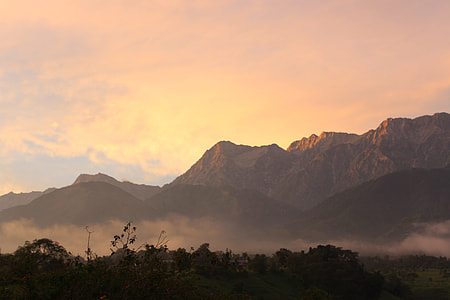 landscape photography of mountains thumbnail