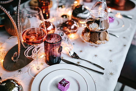 Christmas table decorations thumbnail
