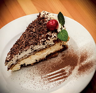 sliced chocolate cake thumbnail