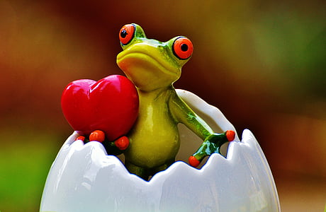 green frog in egg figurine thumbnail