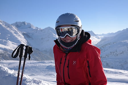 man wearing snowboard gears on top of snowy mountain thumbnail