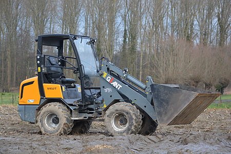 black and yellow payloader thumbnail