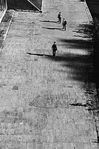 People and shadows thumbnail