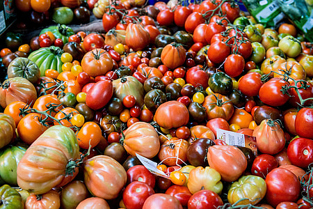 Vegetables on sale at an outdoor market thumbnail