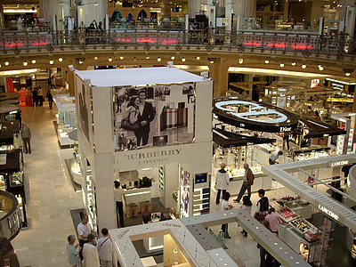 view of Burberry store with lots of people passing by thumbnail