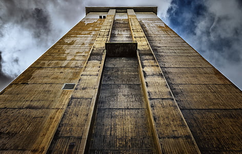 low-angle photography of building thumbnail