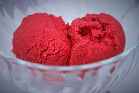 ice cream on glass thumbnail