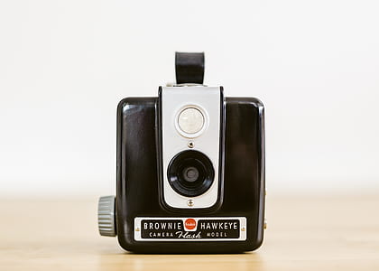 gray and black Brownie Hawkeye camera thumbnail