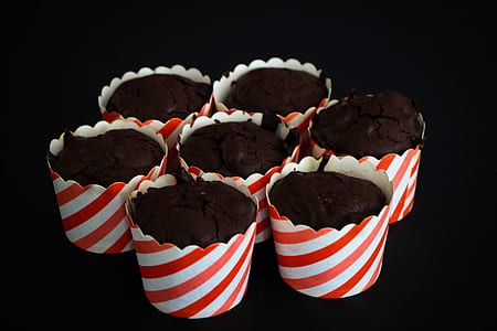 seven chocolate cupcakes thumbnail