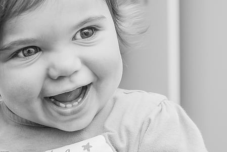 baby smiling thumbnail