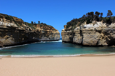 Coastline along the Great Ocean Road in Victoria, Australia thumbnail