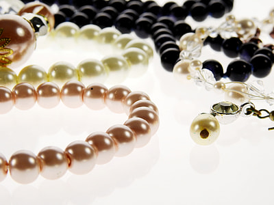 assorted color pearls necklaces thumbnail