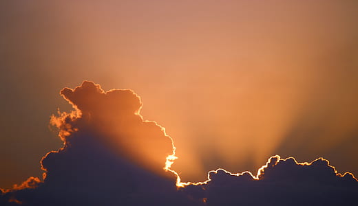 crepuscular rays thumbnail