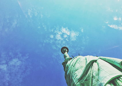 Statue of Liberty thumbnail