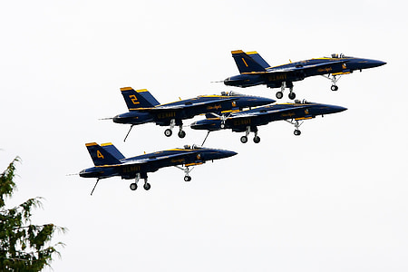four blue airplanes thumbnail