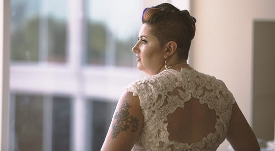 woman taking selfie in sideview thumbnail