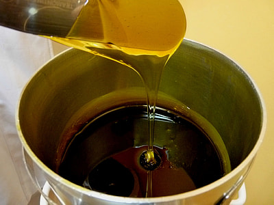 honey in bucket thumbnail