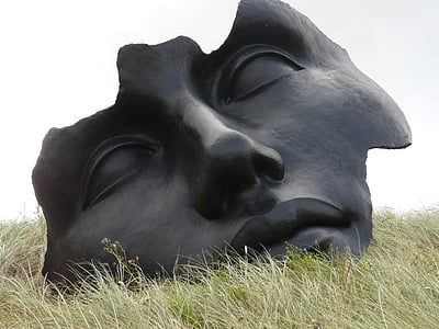 woman's face mask on ground thumbnail