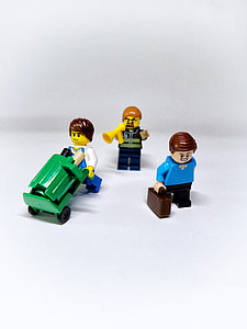 three Lego minifigures thumbnail