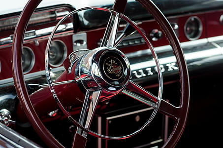 gray and red steering wheel thumbnail