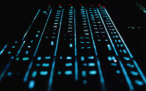 shallow focus photography of keyboard thumbnail