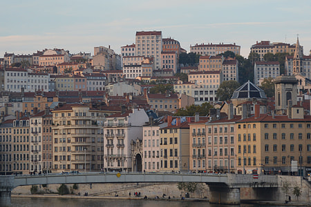 gray city buildings thumbnail